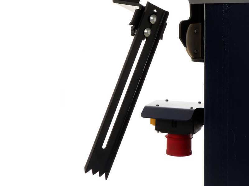 BullMach BM-LS-ET-T 16 V – Dreiphasiger Holzspalter für Traktor – stehend