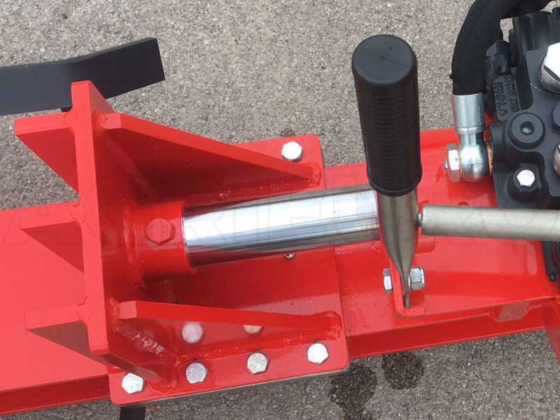 Simatech S350 – Liegender Holzspalter für Traktor – 35 t – Kolbenhub 800 mm