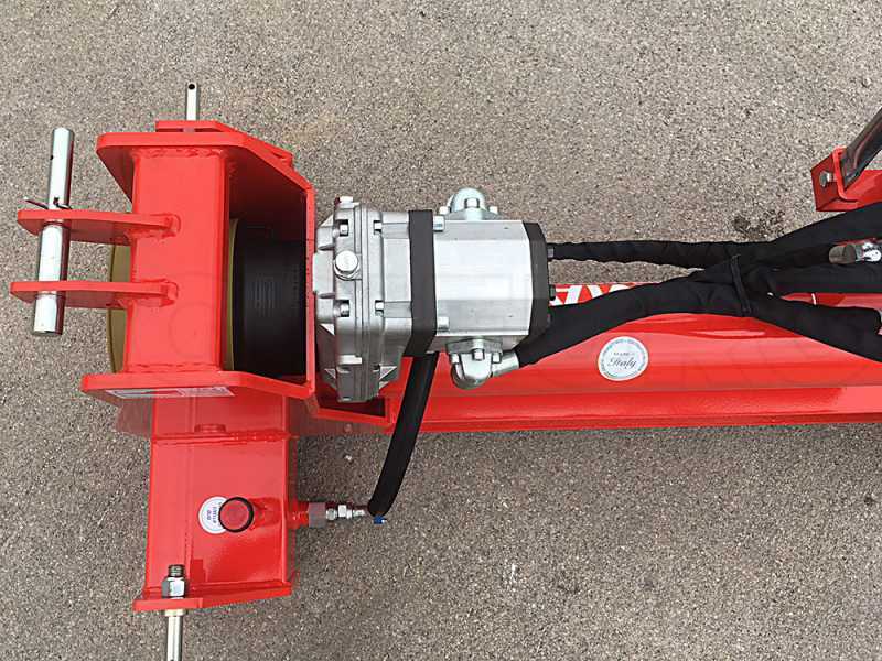 Simatech S350 – Liegender Holzspalter für Traktor – 35 t – Kolbenhub 800 mm